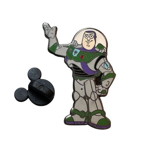 Disney Buzz Lightyear Trading Pin Toy Story Galaxy Defender Lapel Pin Badge - Picture 1 of 7